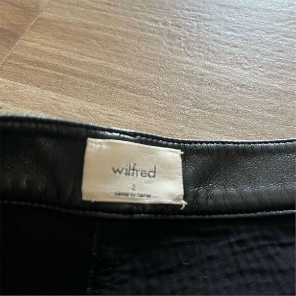 Aritzia Wilfred Women's Black Vegan Leather Straight Pants Size 2 - Picture 4 of 6